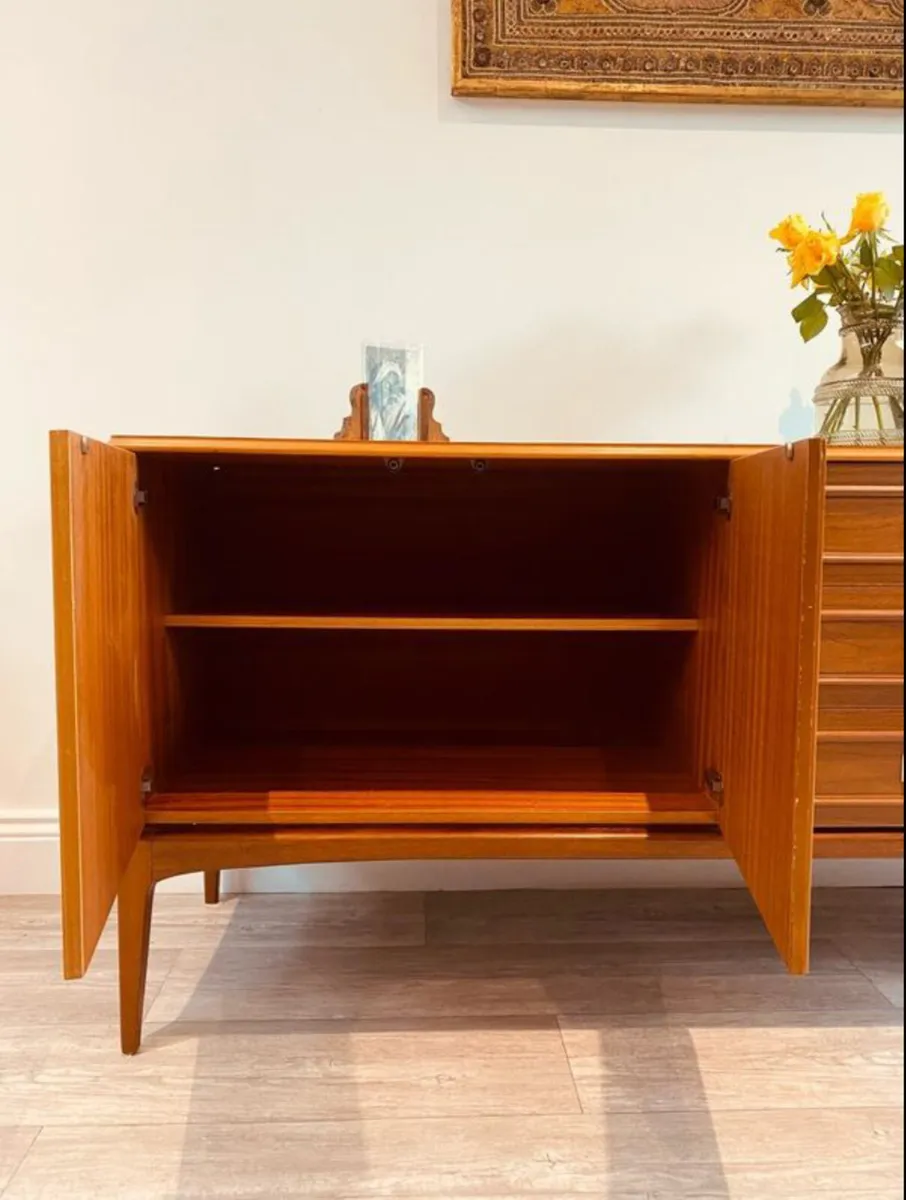 Large Mid Century Sideboard Drinks Cabinet - Image 3