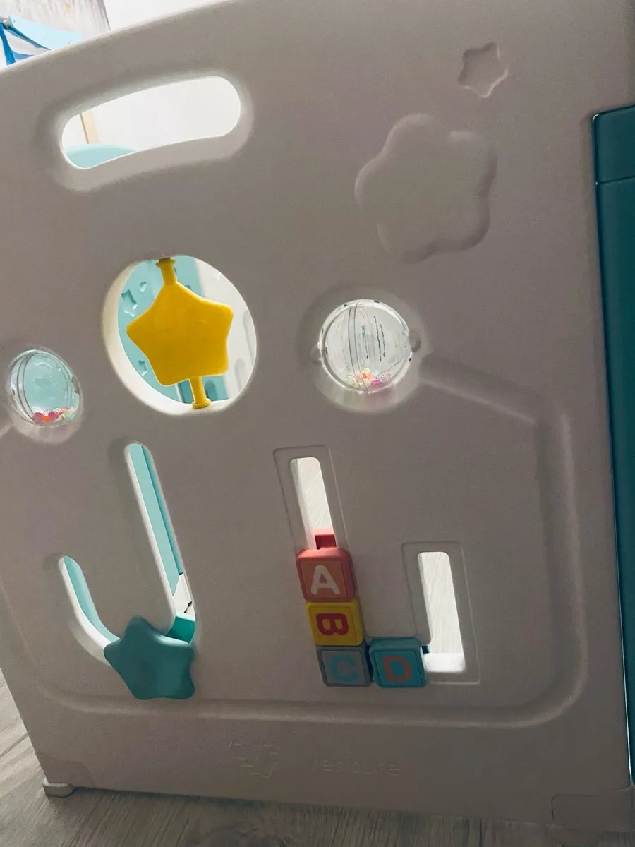3 PLAYPENS- indoor or outdoor Venture All Stars Du - Image 3