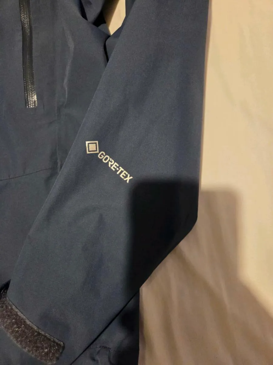 MOUNTAIN EQUIPMENT Xl - Image 3