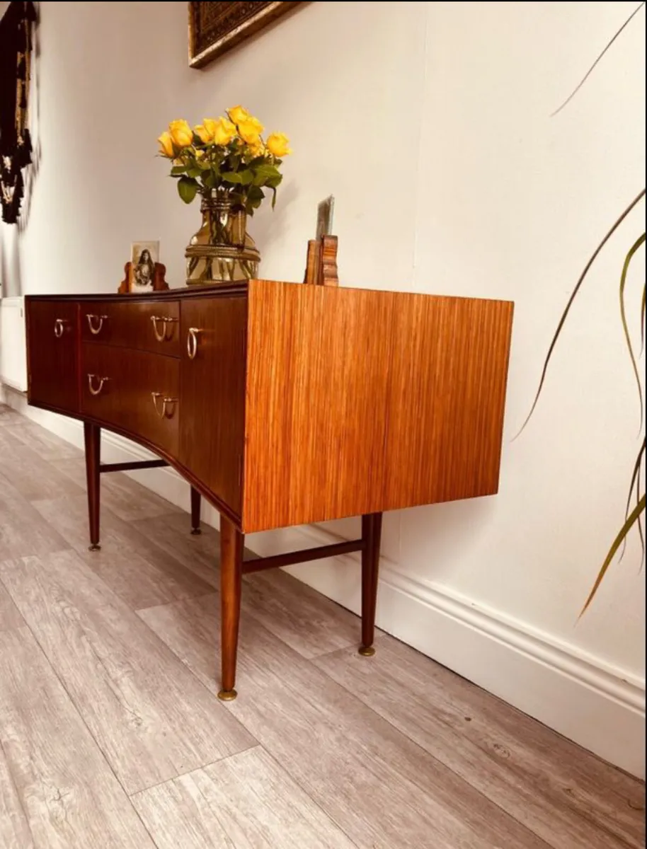 Mid Century Sideboard Dresser - Image 4