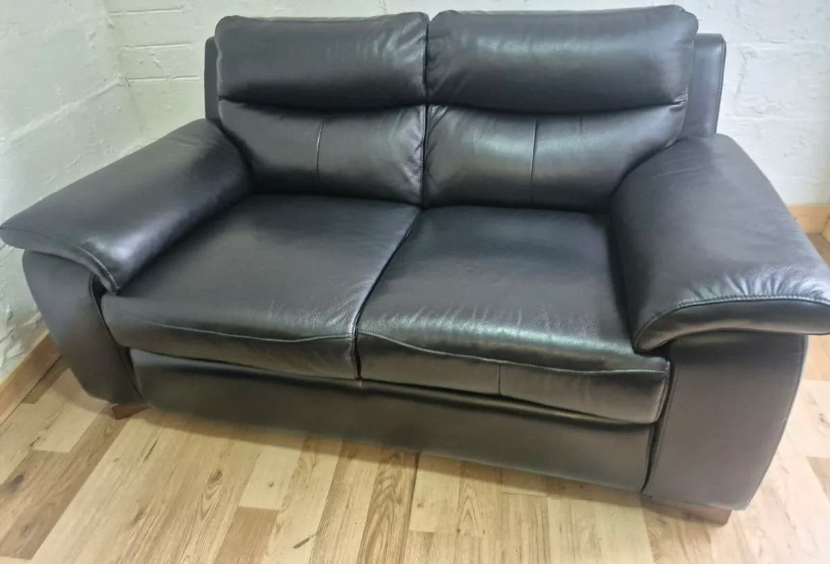 Leather suite ,Dublin Delivery included - Image 3