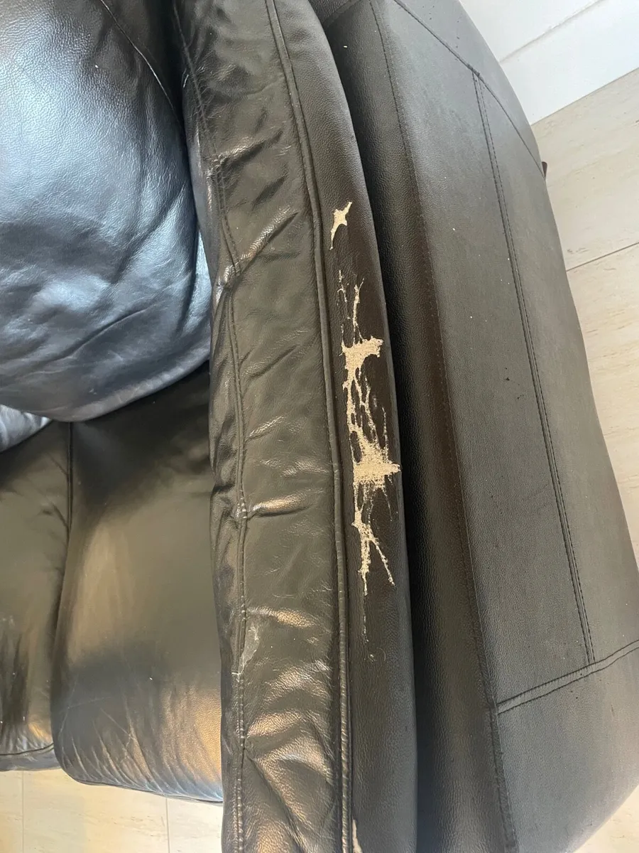 2 seater Couch - Image 2