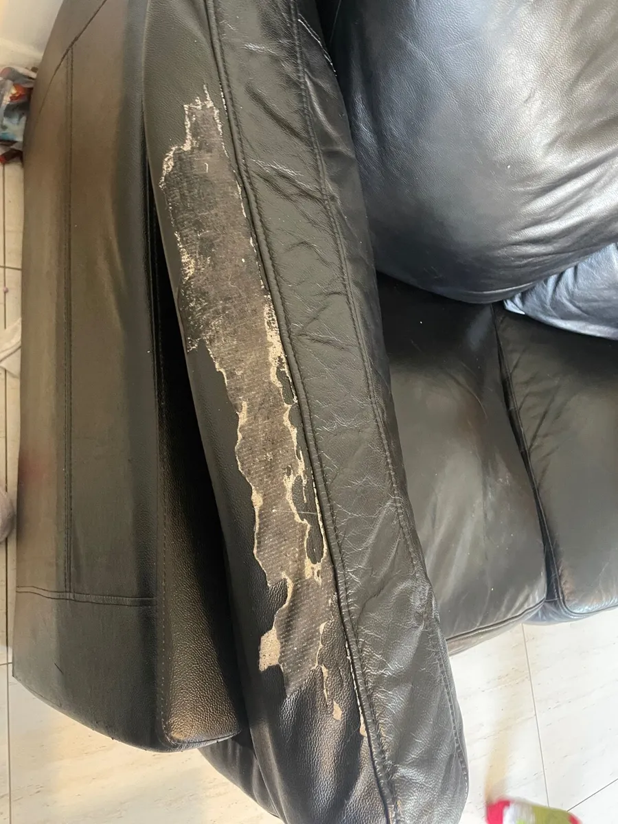 2 seater Couch - Image 3