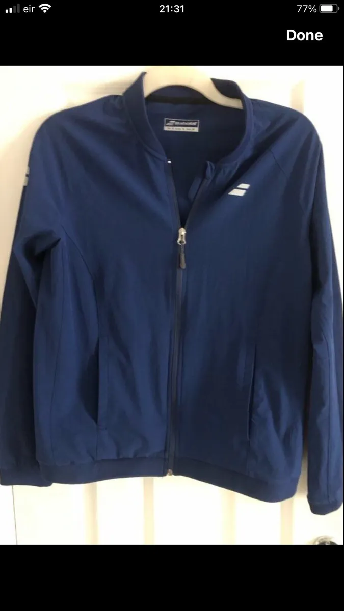Mens new top size S €15 - Image 1