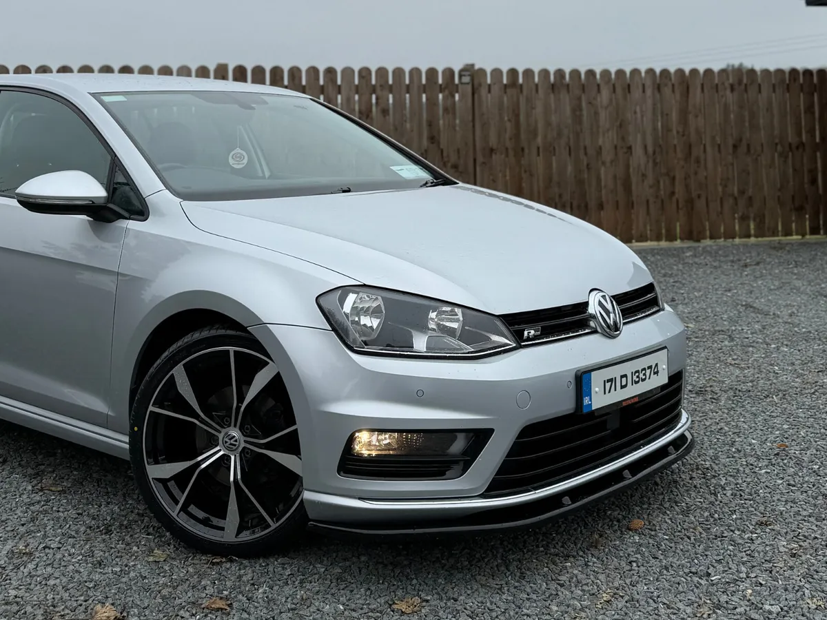 VOLKSWAGEN GOLF R- LINE - Image 4