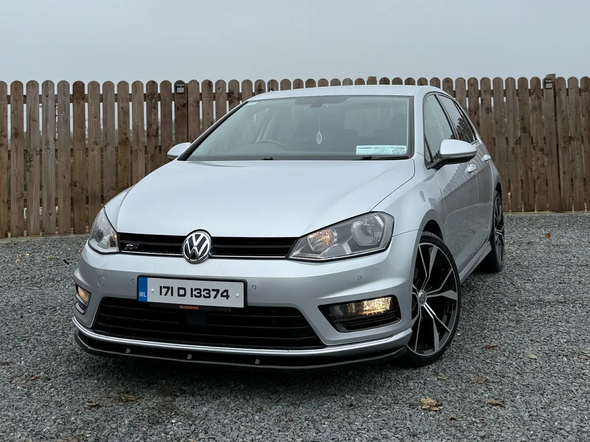 VOLKSWAGEN GOLF R- LINE - Image 2