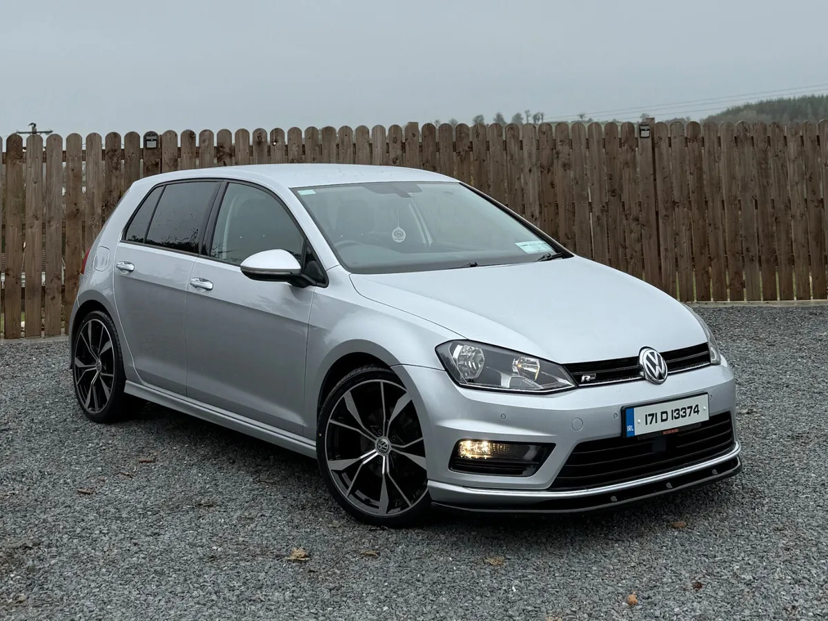 VOLKSWAGEN GOLF R- LINE - Image 3