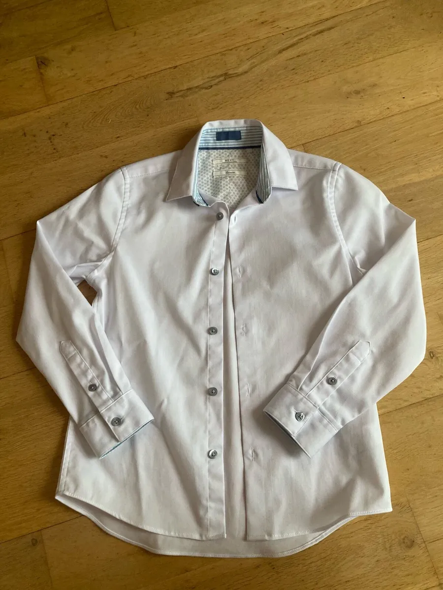 Next boys shirt 7y - Image 1