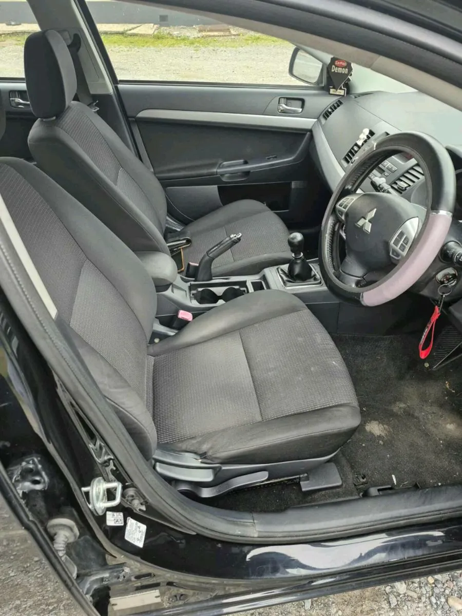 Mistubishi Lancer ( PRICE 2250e)... - Image 4