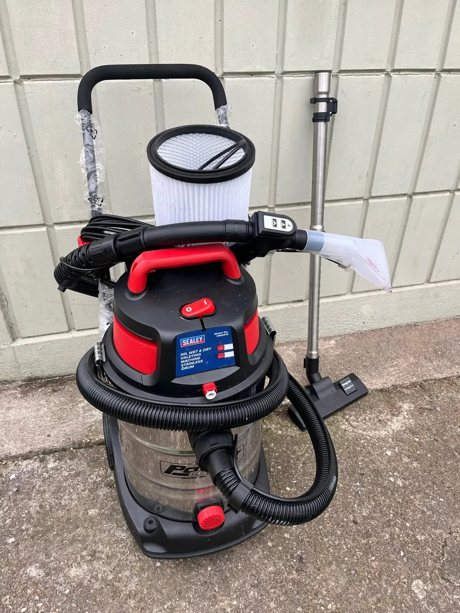 Sealey VMA915 Valet Machine Wet & Dry - Image 1