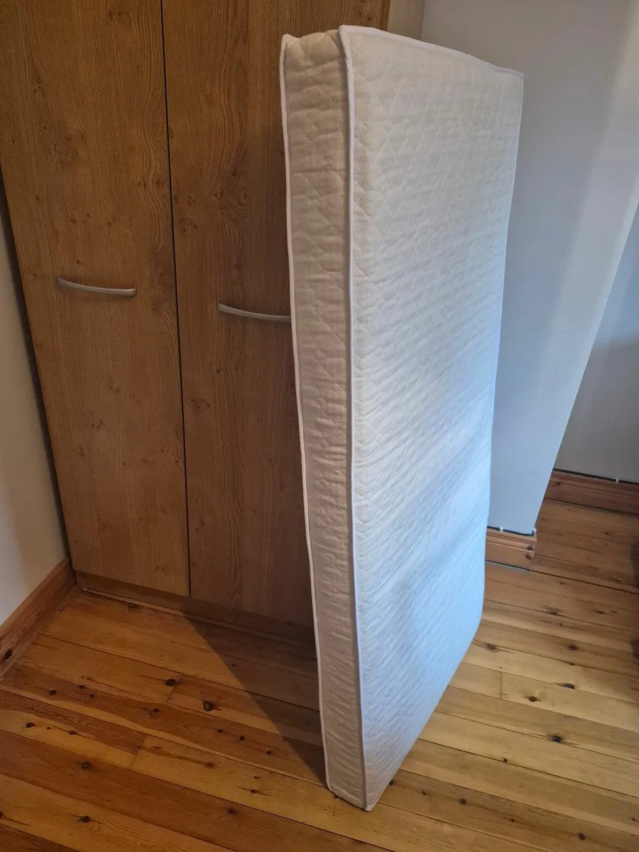 Mattress for cot bed or floor - Image 1