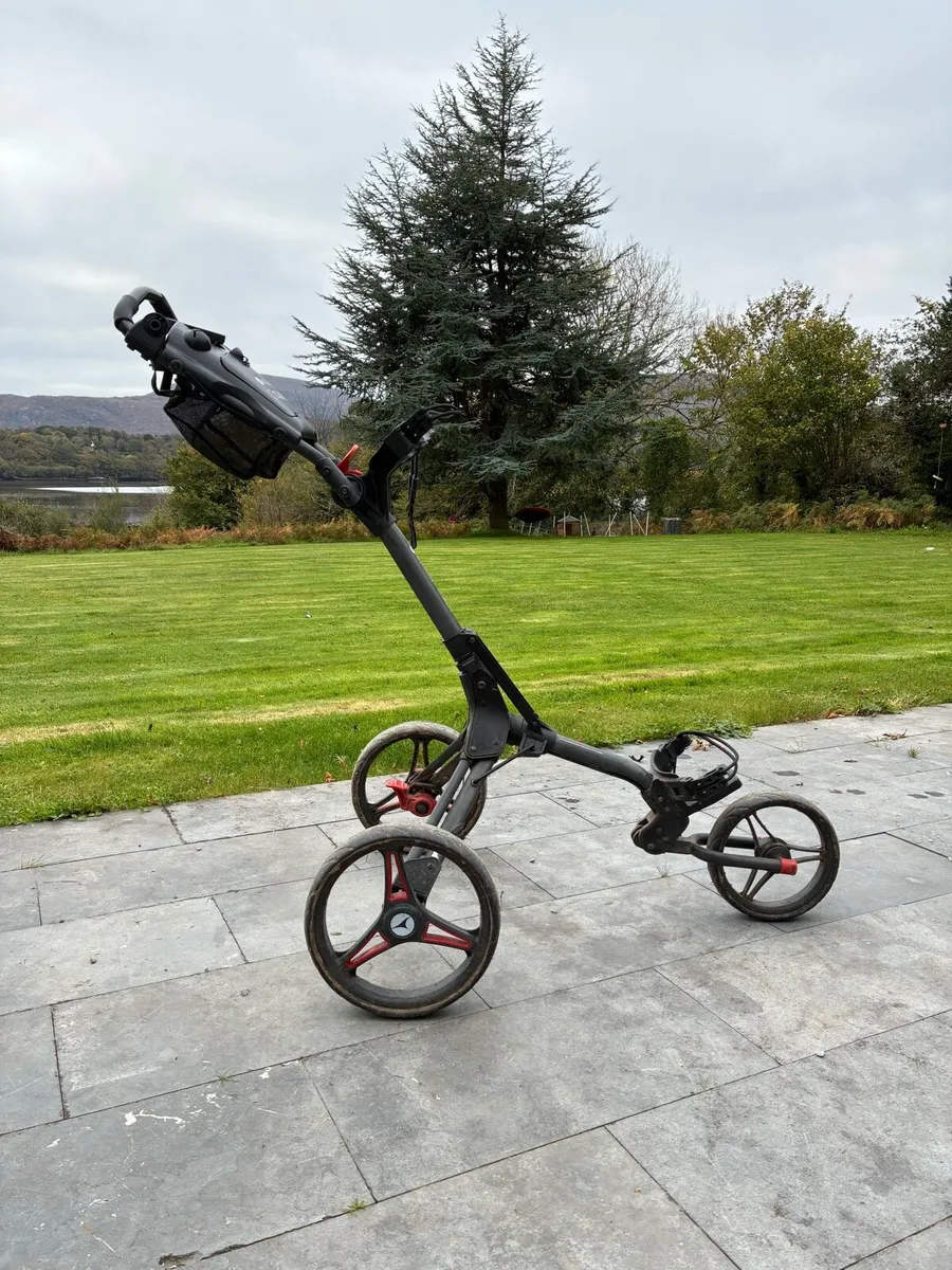 MOTOCADDY Golf Trolley - Image 4
