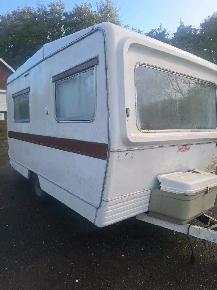 Vintage eccles caravan - Image 1