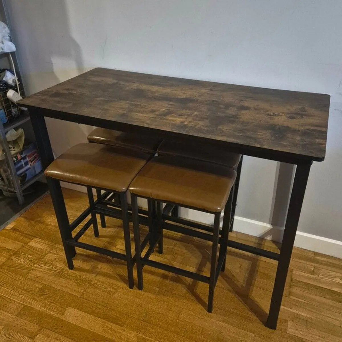 Bar table and stools - Image 1