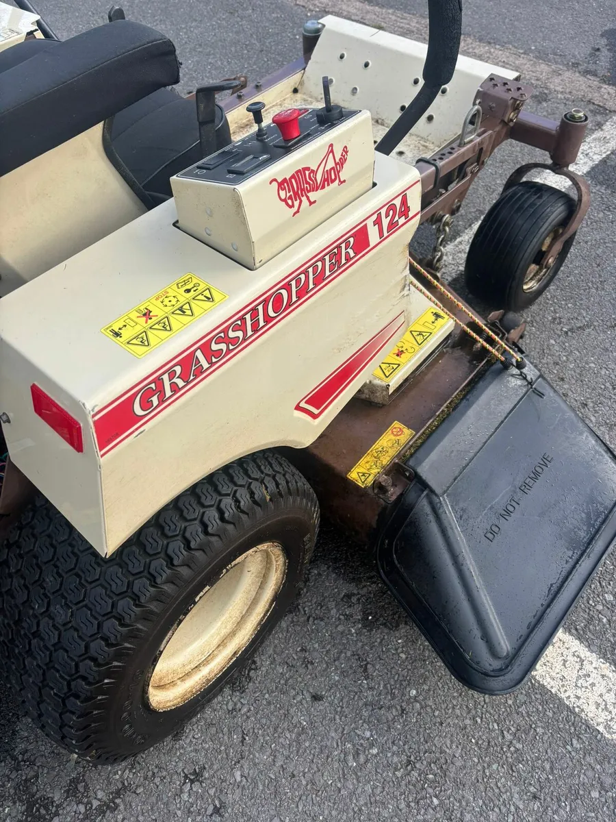 48" Zero Turn - Image 3