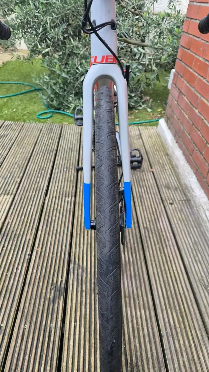 Cube Carbon Bike - Image 3