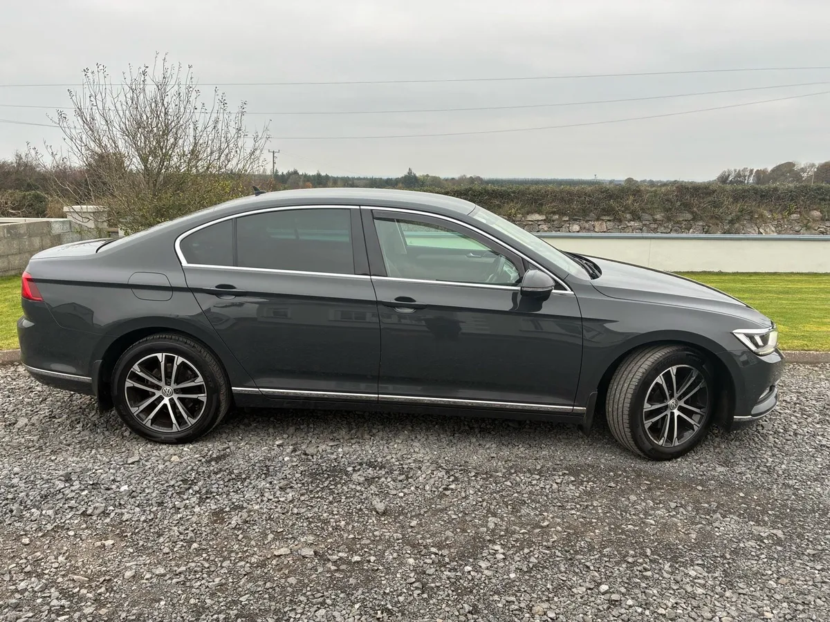 2017 Vw Passat 1.6 Tdi Highline Urano Grey - Image 2