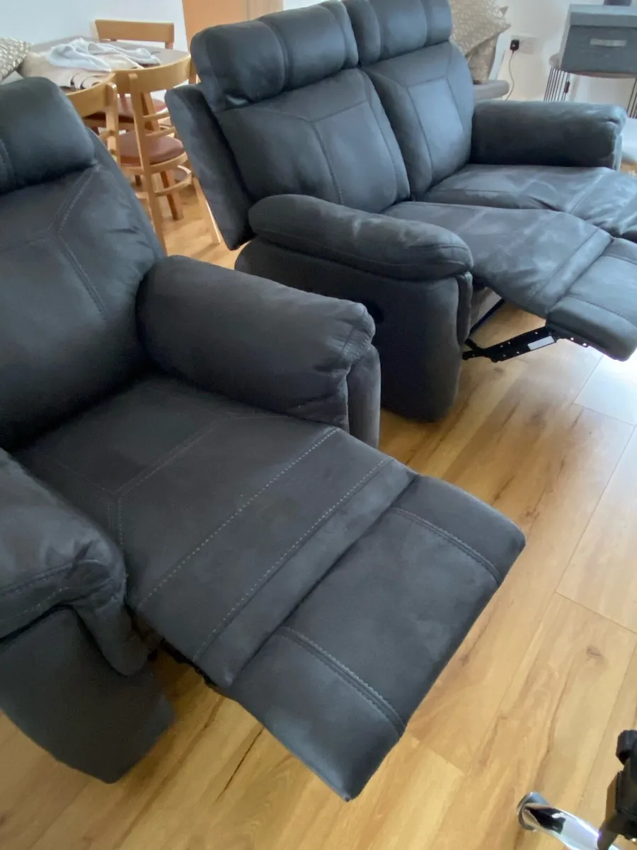 Recliner Sofa - Image 1