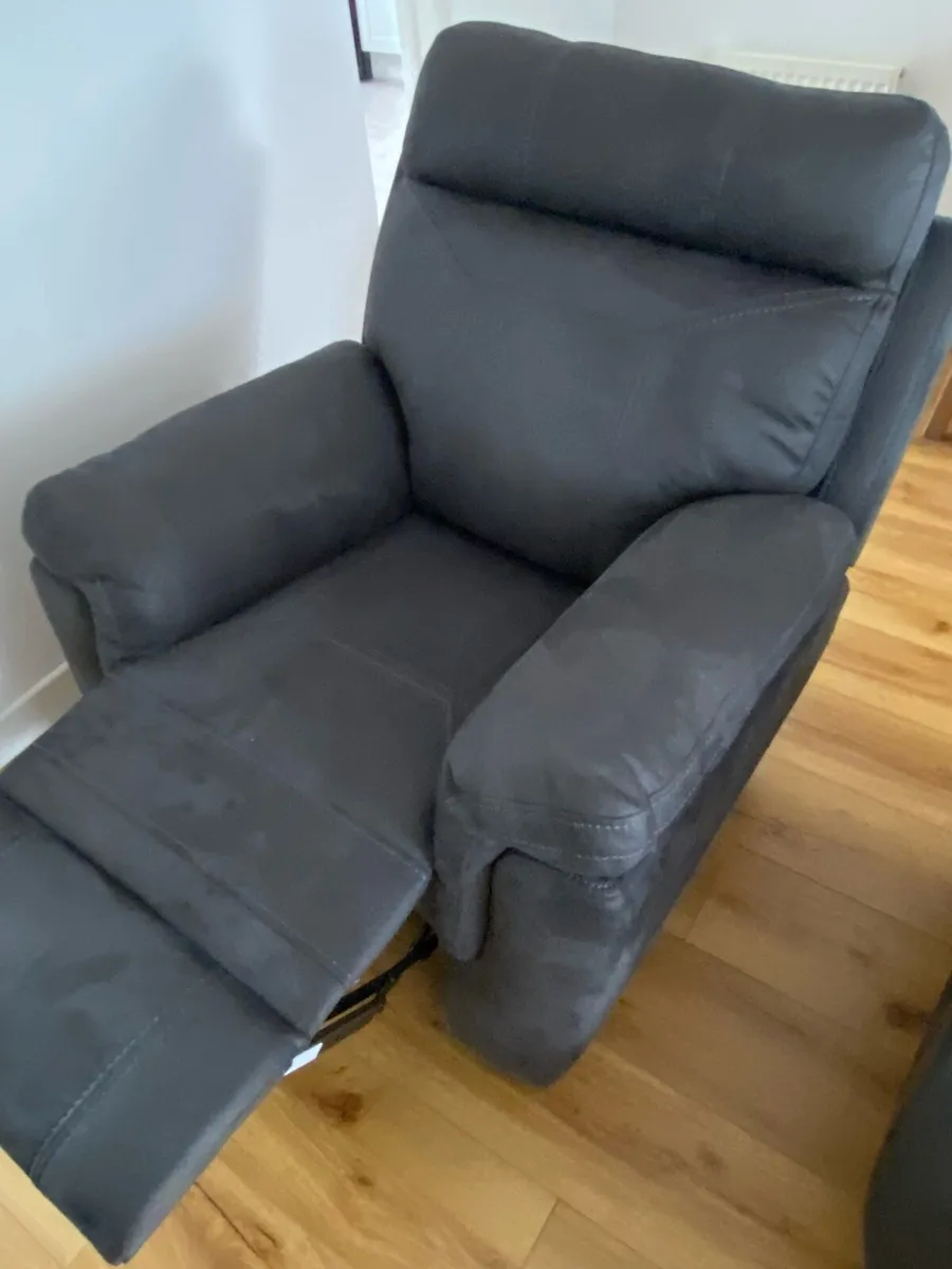 Recliner Sofa - Image 2