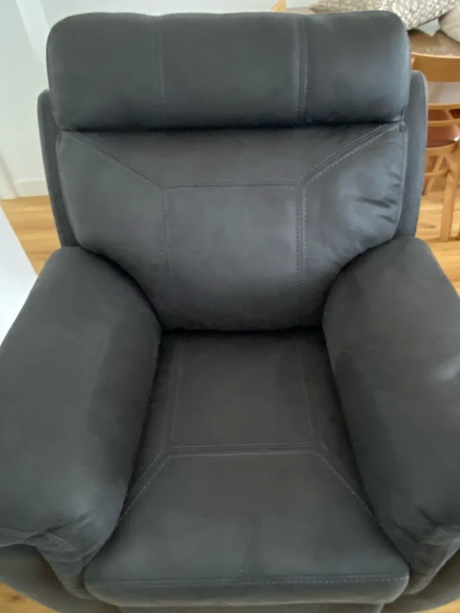 Recliner Sofa - Image 4