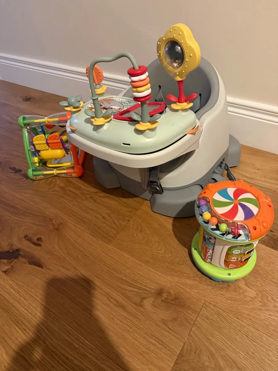 Baby booster seat & toys - Image 4