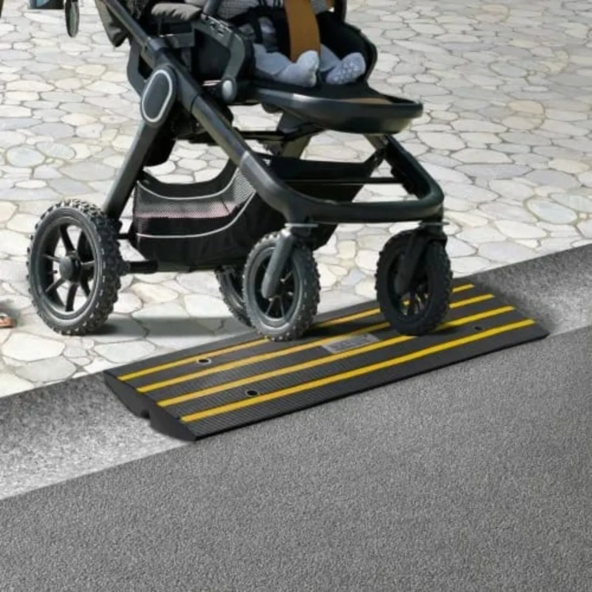 Curb Ramp, 2.6" Rise Rubber Driveway Ramps, Heavy - Image 3