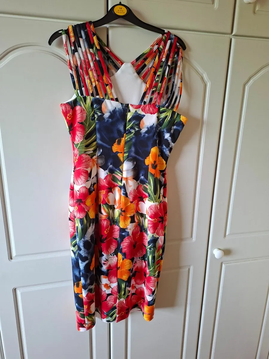 Clothes - Image 4