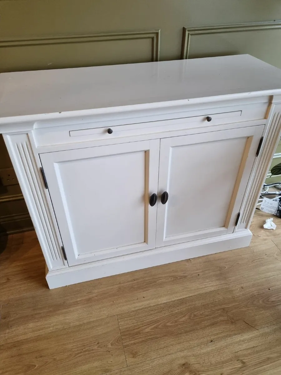 Living room Unit - Image 1