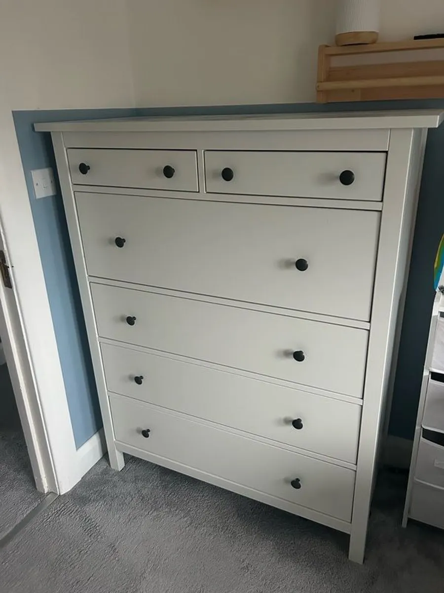 Chest of drawers - Image 1