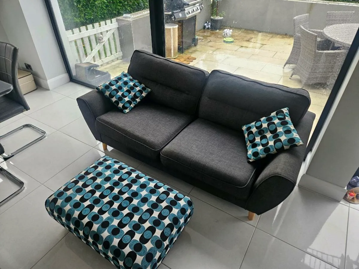 Couch - Image 2