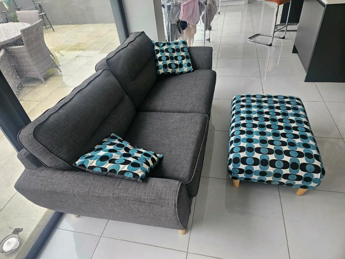 Couch - Image 3