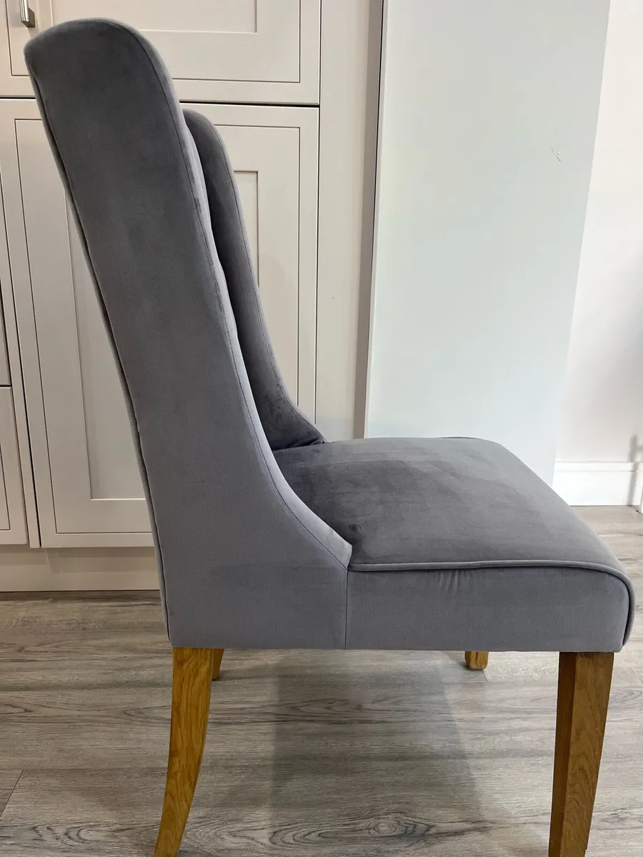 Dinning room chairs - Image 3