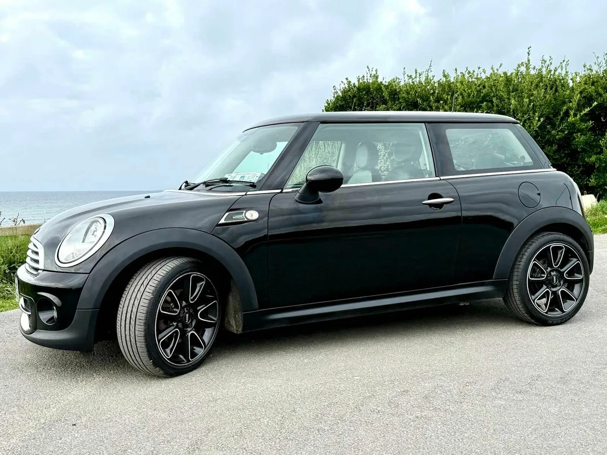 2013 MINI Cooper D 1.6 "Bayswater" Special Edition - Image 3
