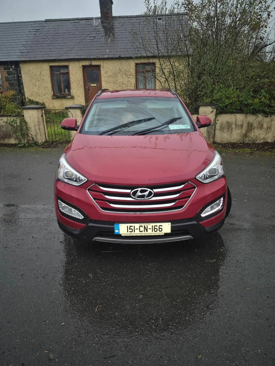 Hyundai Santa Fe 2015 - Image 2