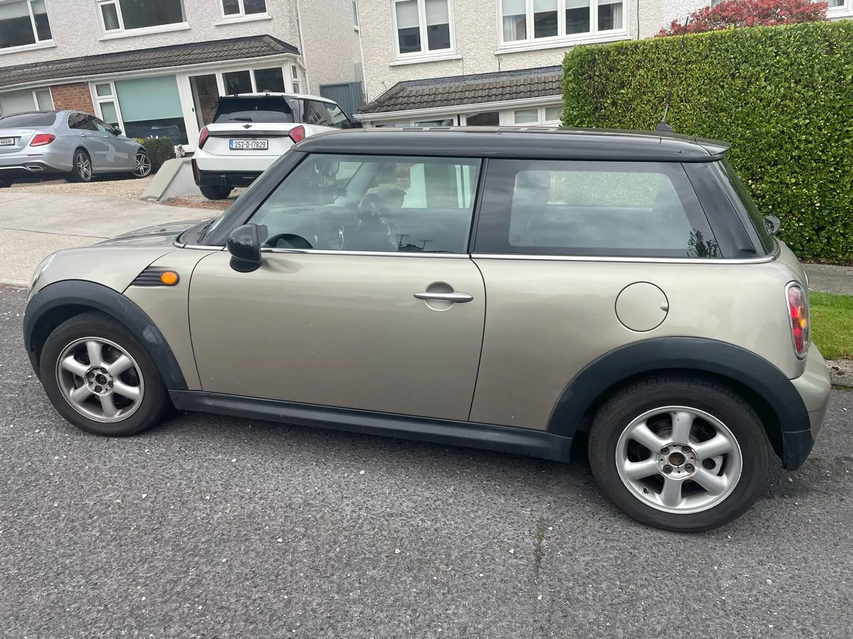 Mini Cooper - Image 2