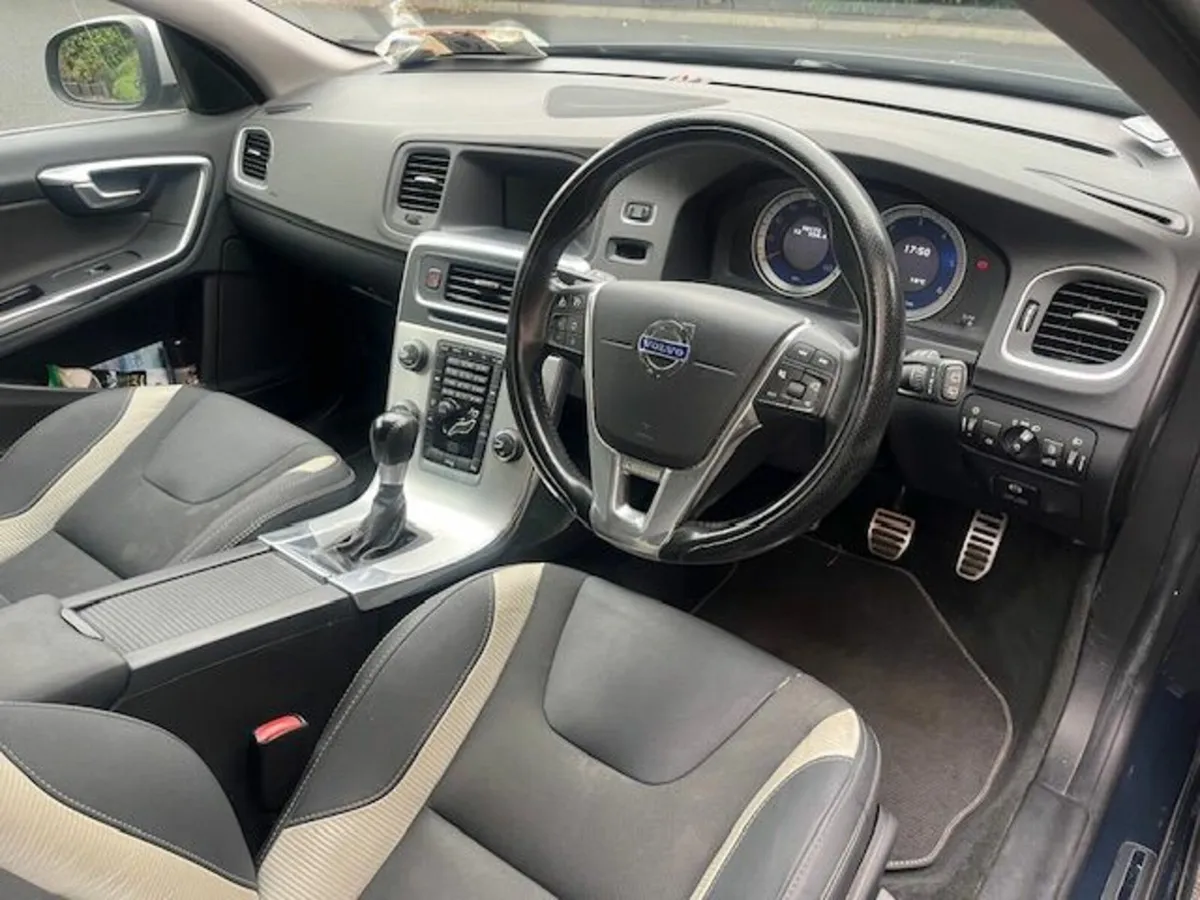 Volvo V60 2012 R-Design Drive Stop/Start 1.6L D - Image 4