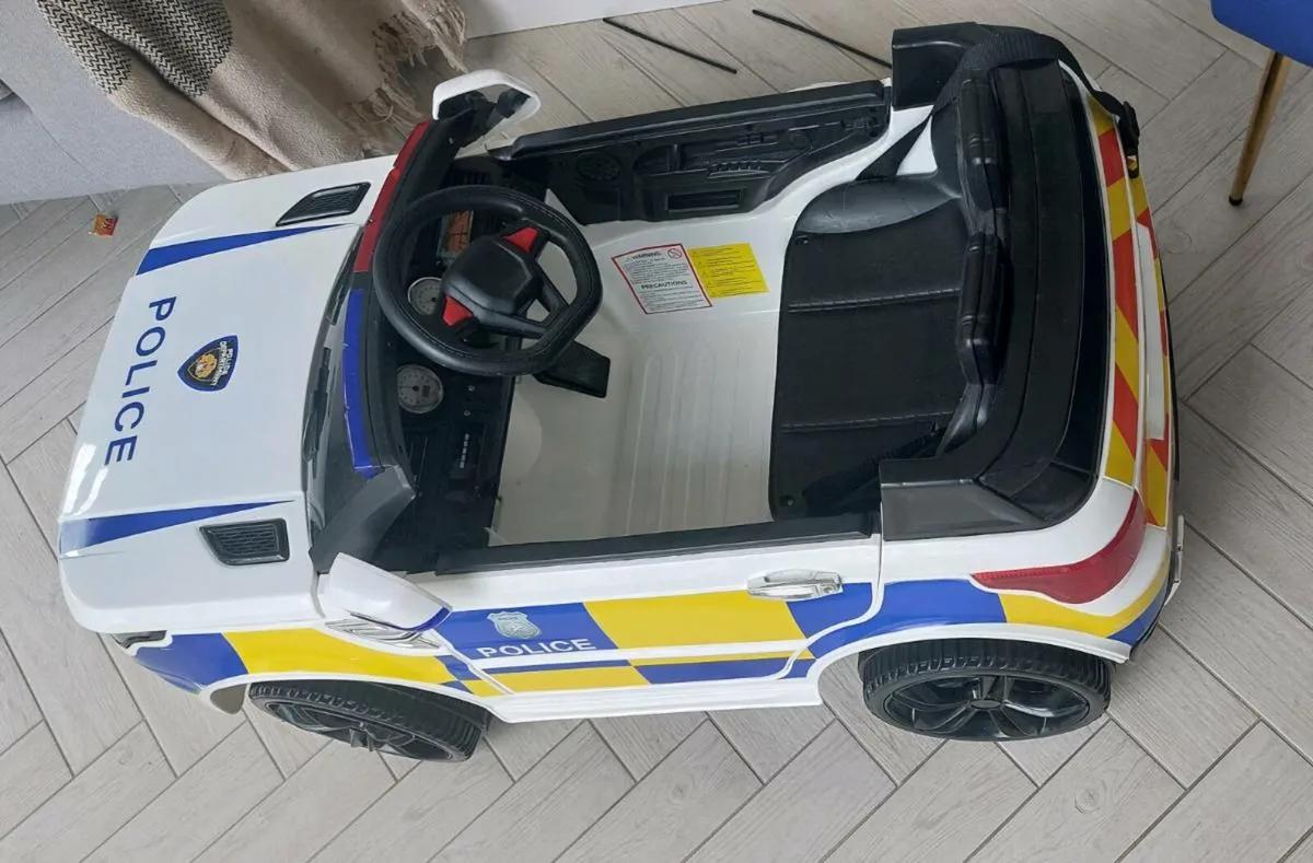 Police Car ride on with Remote control