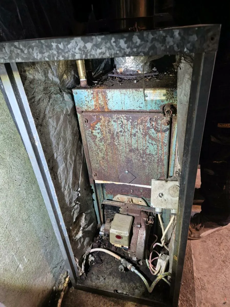 Oil Burner with Pump - Image 2
