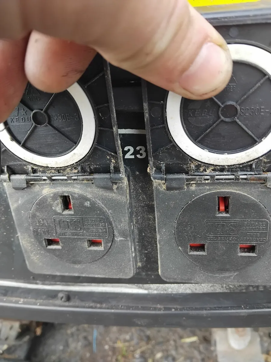 Power craft 2300LR generation running well - Image 3
