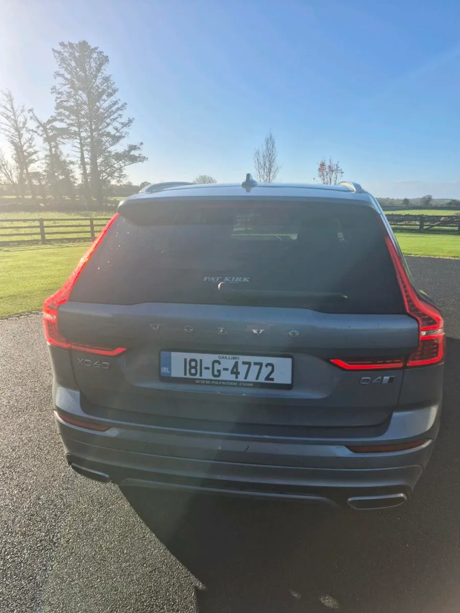 2018 Volvo XC60 R design 2.0 Diesel Auto - Image 4