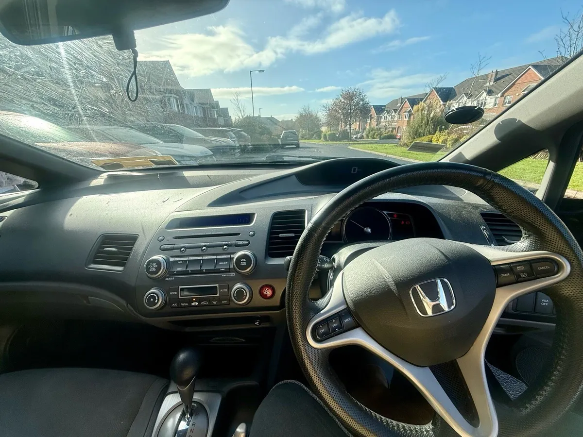 Honda Civic 1.3 Automatic Petrol Hybrid - Image 3