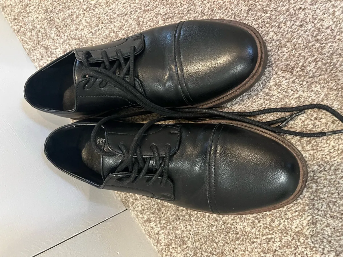 Black shoes - Image 2