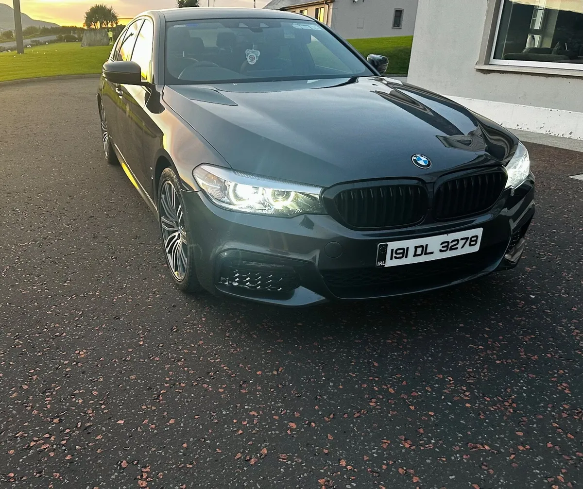 BMW 5-Series 2019 - Image 1