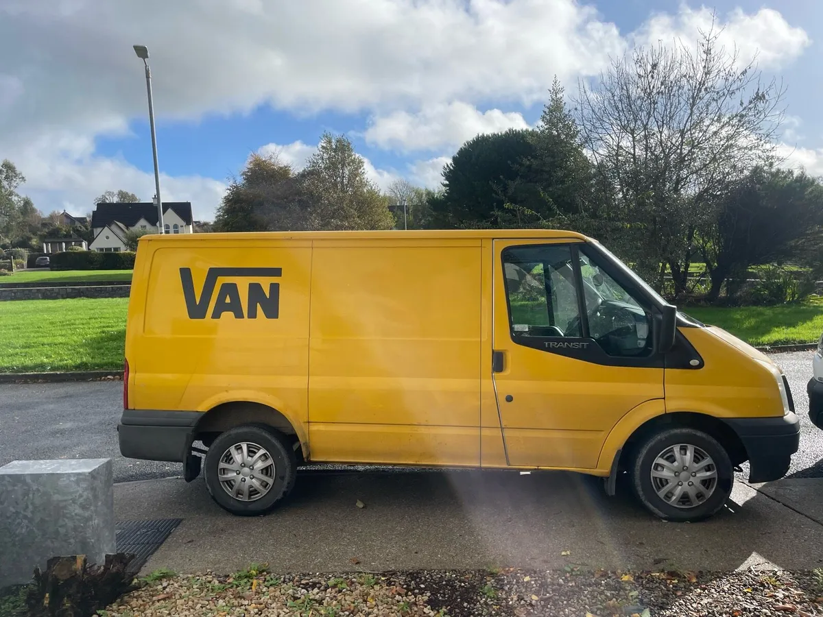 2010 Ford transit - Image 4