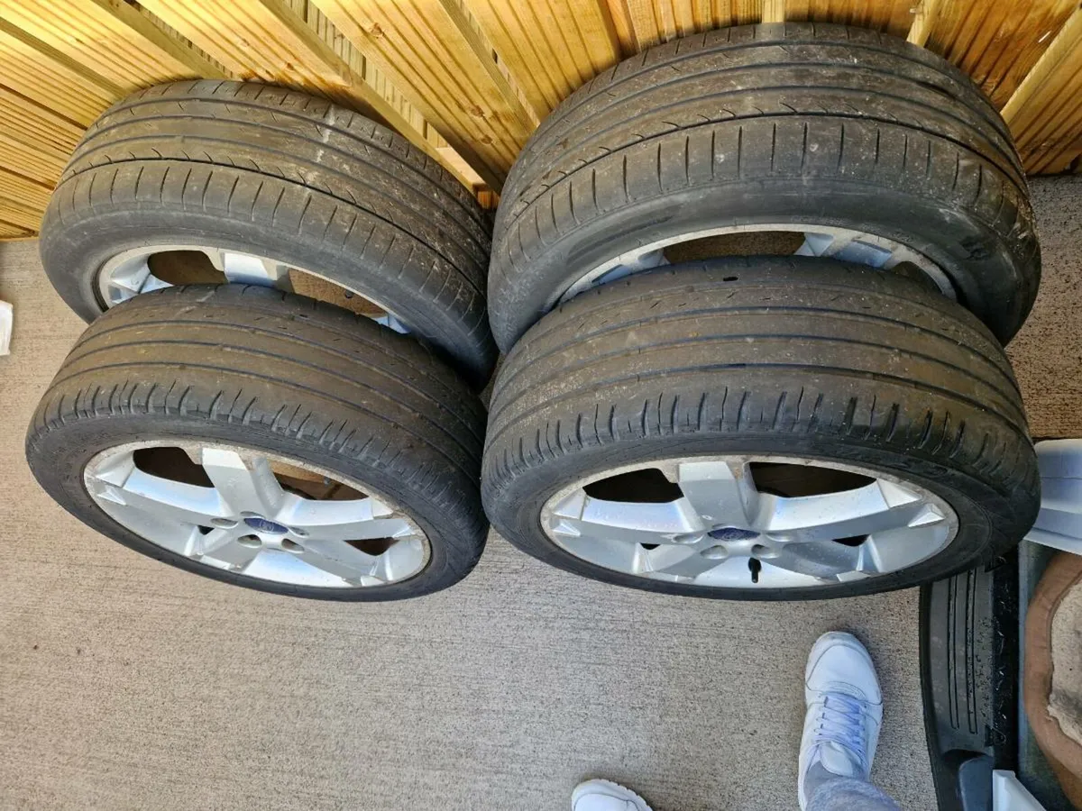 17 inch zetec alloys - Image 3