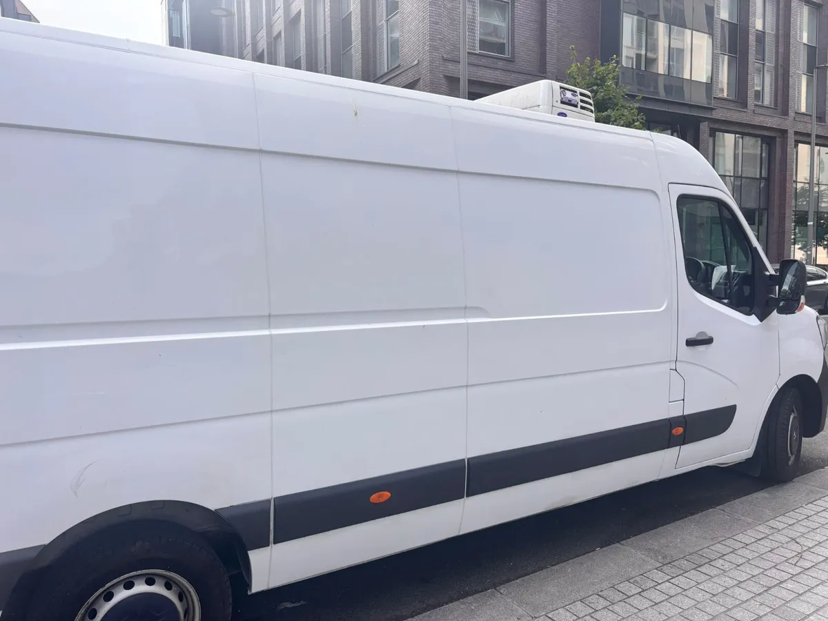 2020 Master Fridge Van with plug in - Image 3