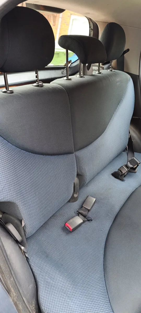 Yaris 1.0 - Image 3