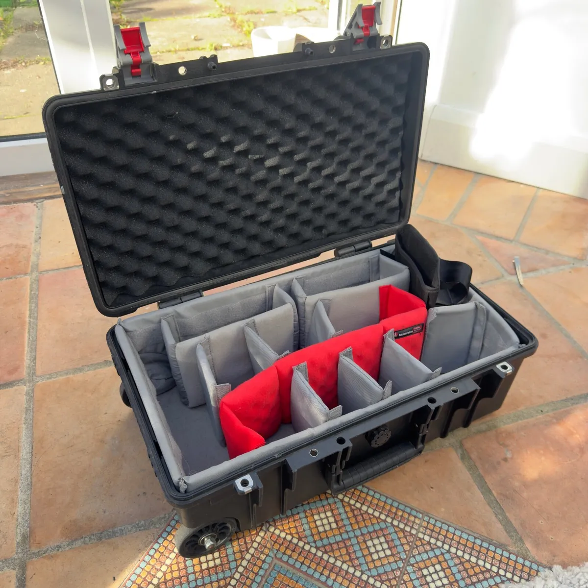 Manfrotto L-55 PL Tough- 55 HighLid camera case - Image 1