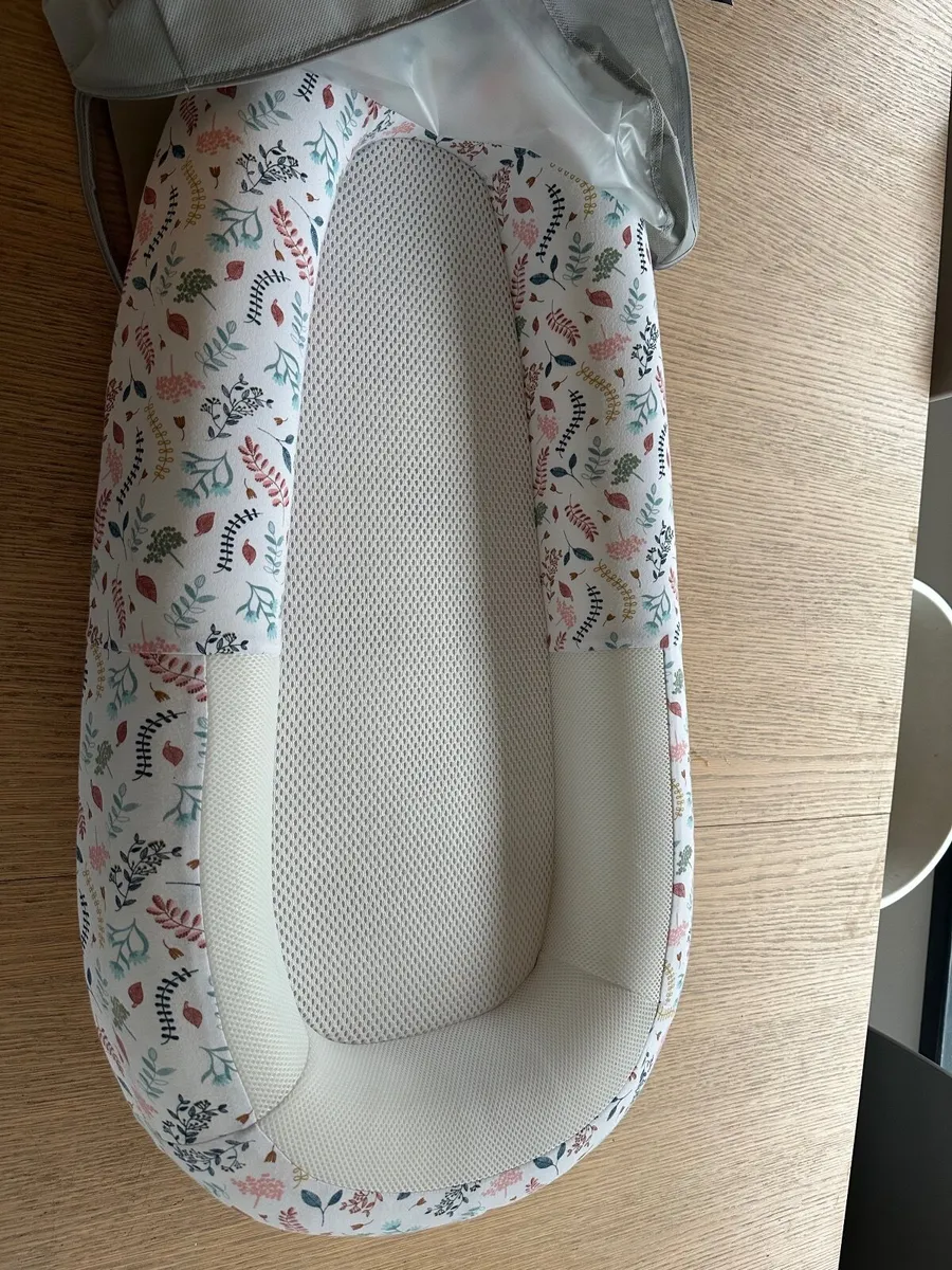 Purflo Sleep Tight Baby Bed - Image 2