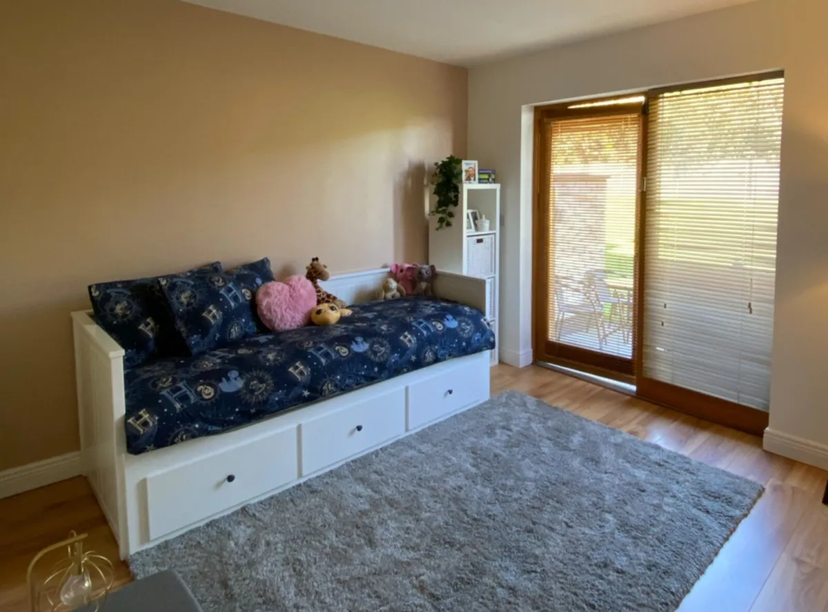 Ikea Hemnes day bed - Image 1
